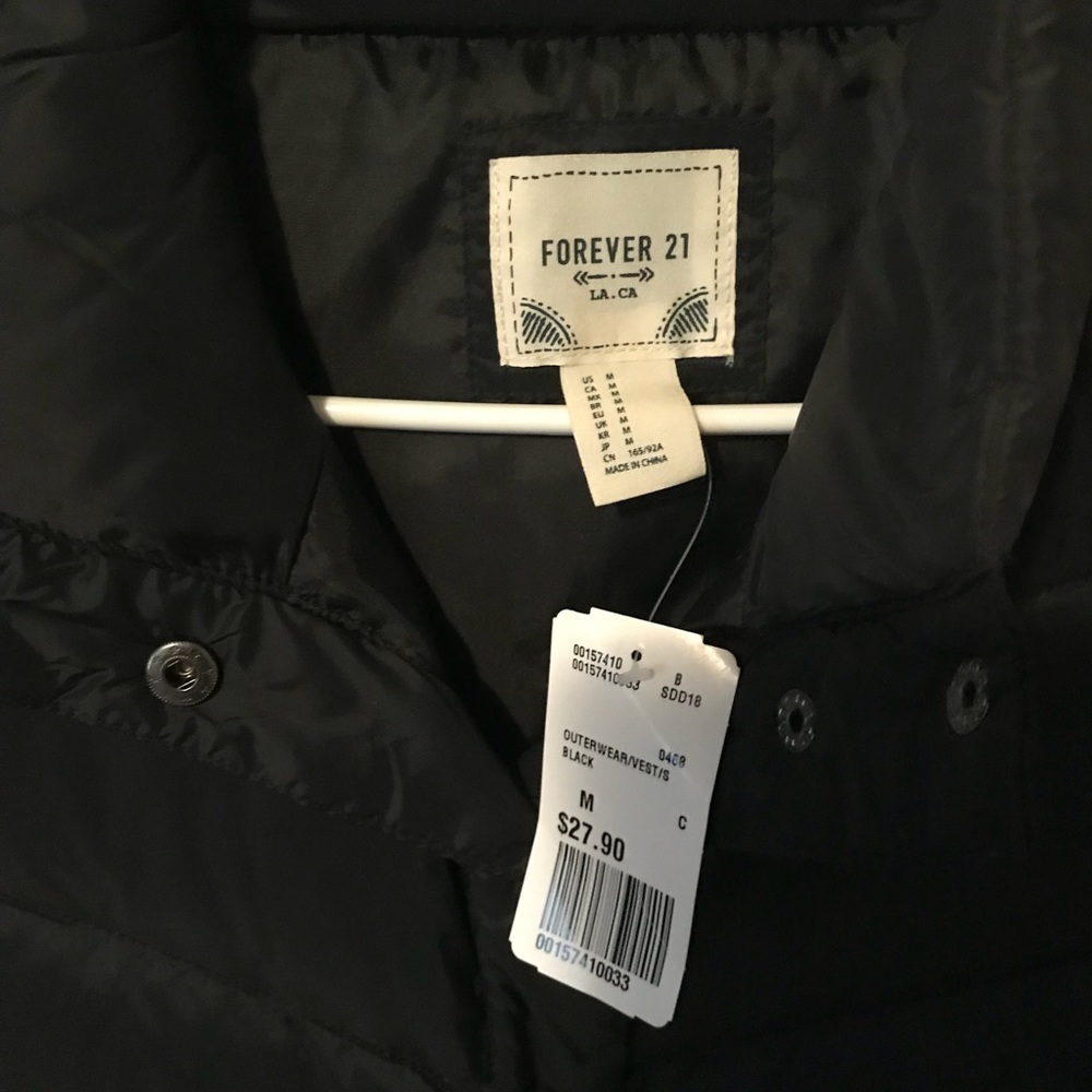 Vest - Picture 2 of 3